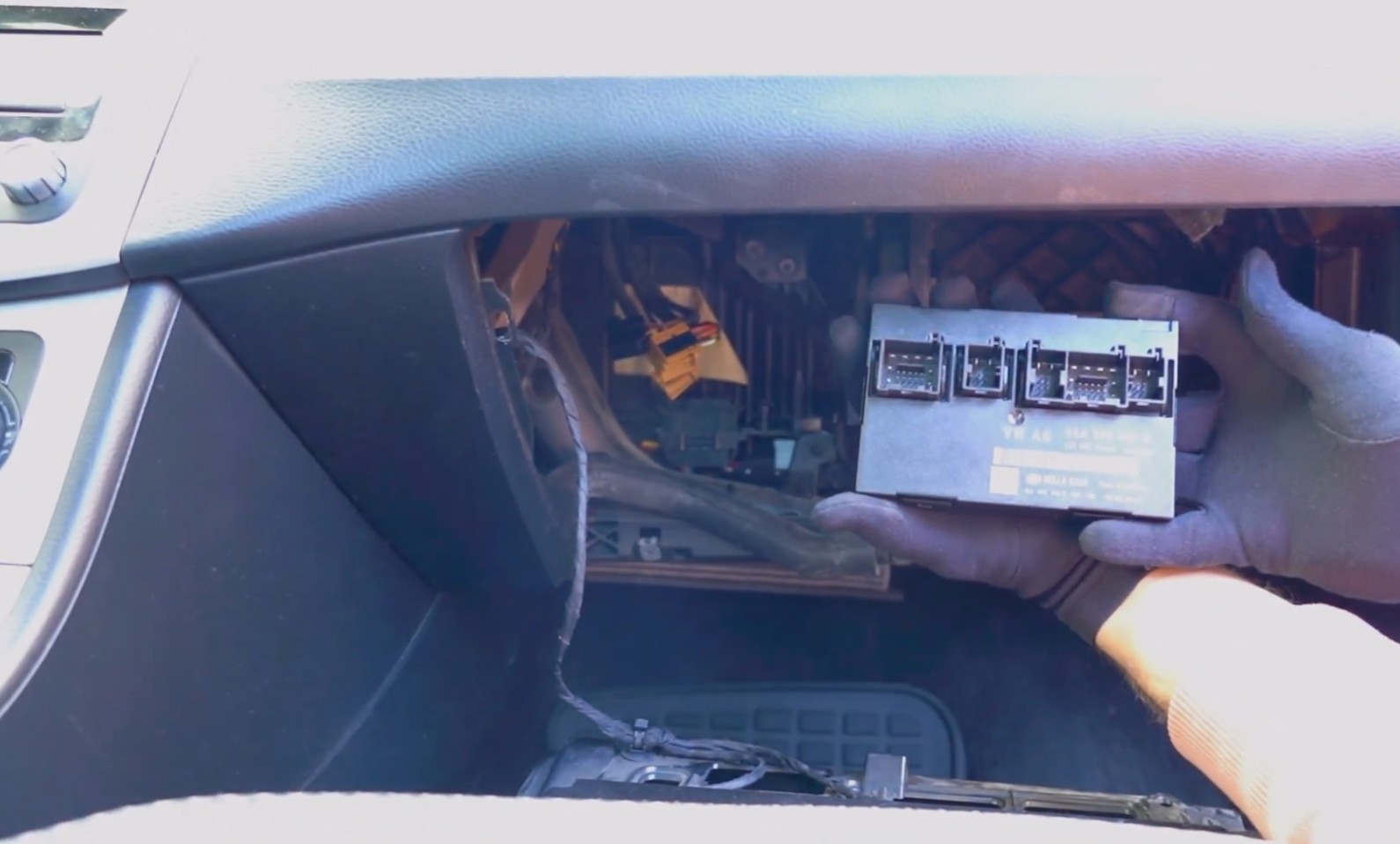 Naprawa blokady rygla kierownicy VW Passat B6 Abrites